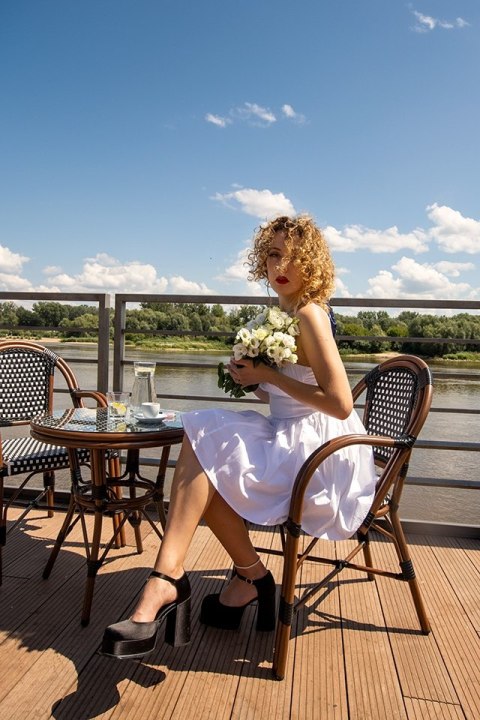 King Home Krzesło ogrodowe CAFE PARIS ARM brązowe rattan