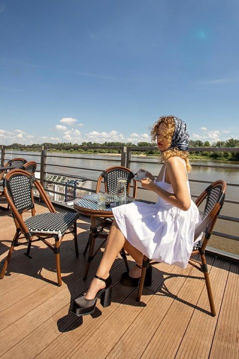 King Home Krzesło ogrodowe CAFE PARIS brązowe rattan